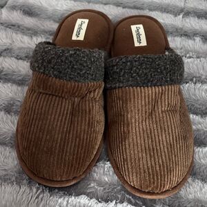 Dear Forms Brown/Gray Slip On Comfort Slipper/House Shoes- 9/10